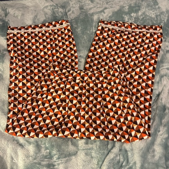 Forever 21 Pants - Forever 21 Capri pants Size small